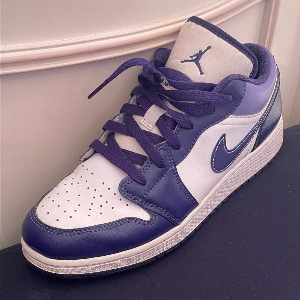 Nike Air Jordan 1 Low - White & Purple